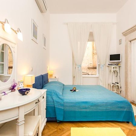 Apartments Adriana Flora Ντουμπρόβνικ Δωμάτιο φωτογραφία